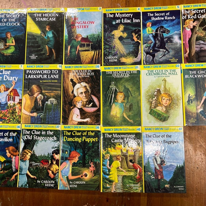 Nancy Drew Books Lot of 17
