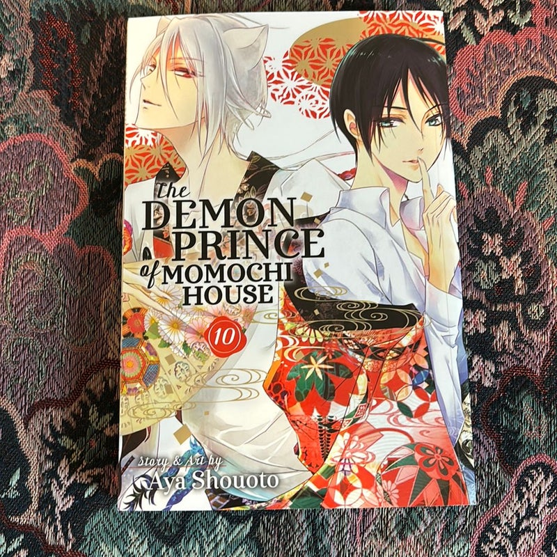 The Demon Prince of Momochi House, Vol. 10