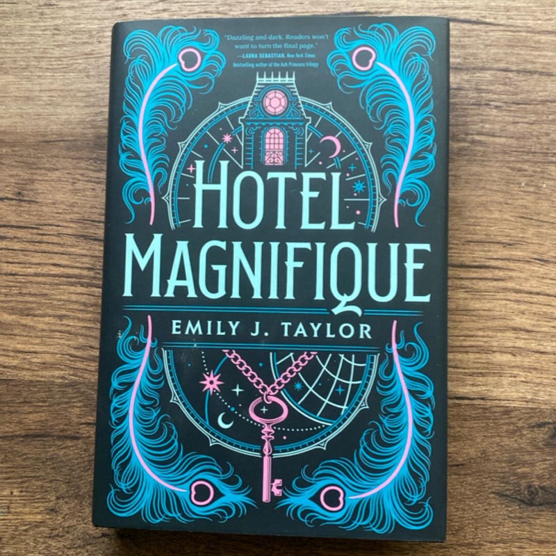 Hotel Magnifique Owlcrate