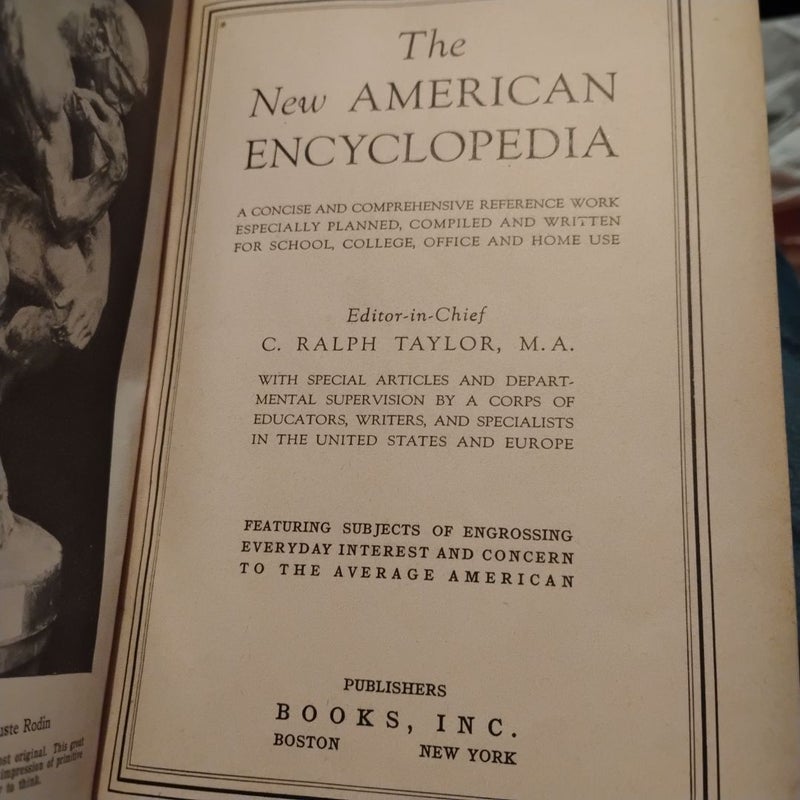 The New American Encyclopedia Illustrated 