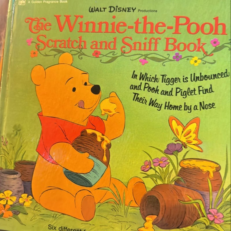 Walt Disney's Winnie the Pooh Scratch and Sniff Book