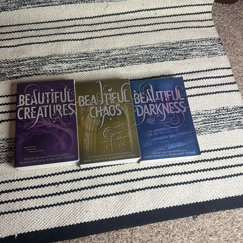 The Beautiful Creatures Paperback Set: Beautiful Creatures, Beautiful Darkness, Beautiful Chaos