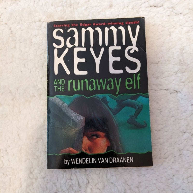 Sammy Keyes and the Runaway Elf