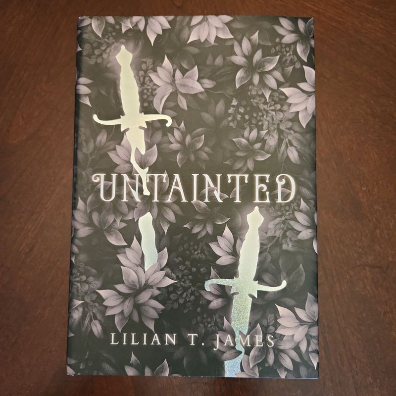 Untainted *SIGNED BOOKISH BOX EXCLUSIVE LUXE EDITION WITH STENCILED EDGES AND REVERSIBLE COVER SLEEVE*