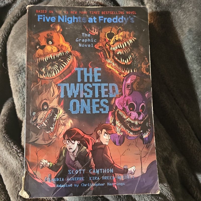 The Twisted Ones (Five Nights at Freddy's Graphic Novel #2)