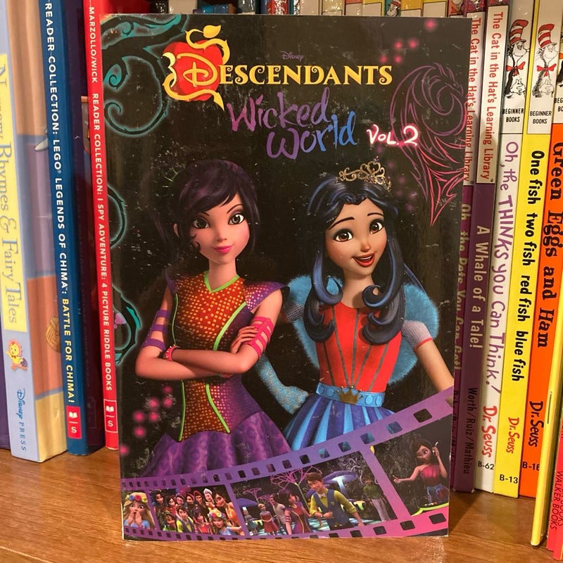Disney Descendants Wicked World Cinestory Comic Vol. 2