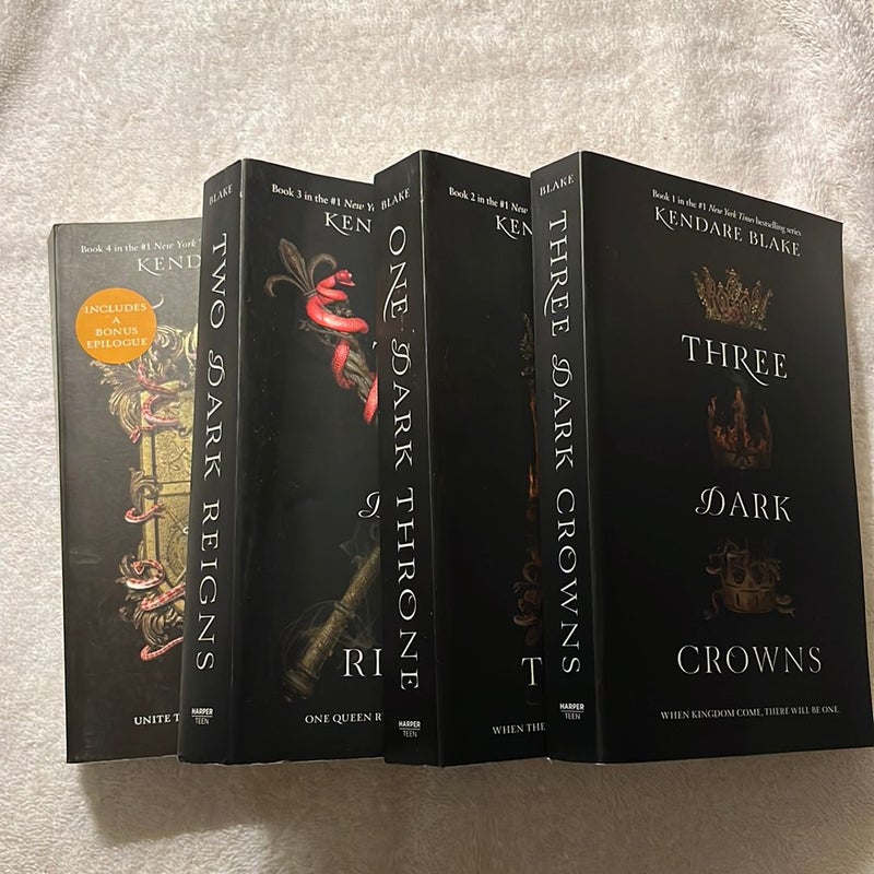 Three Dark Crowns Quartet