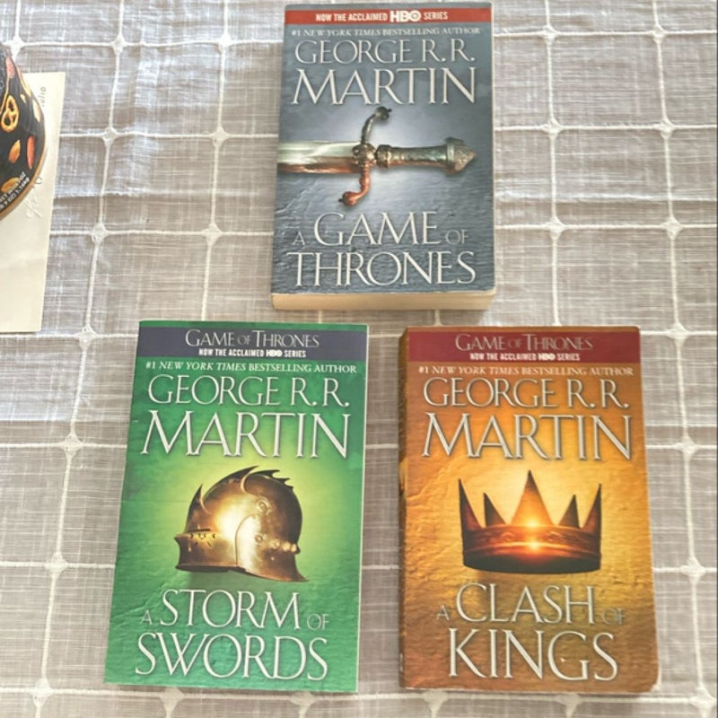 A Game of Thrones (Books 1-3 Bundle)