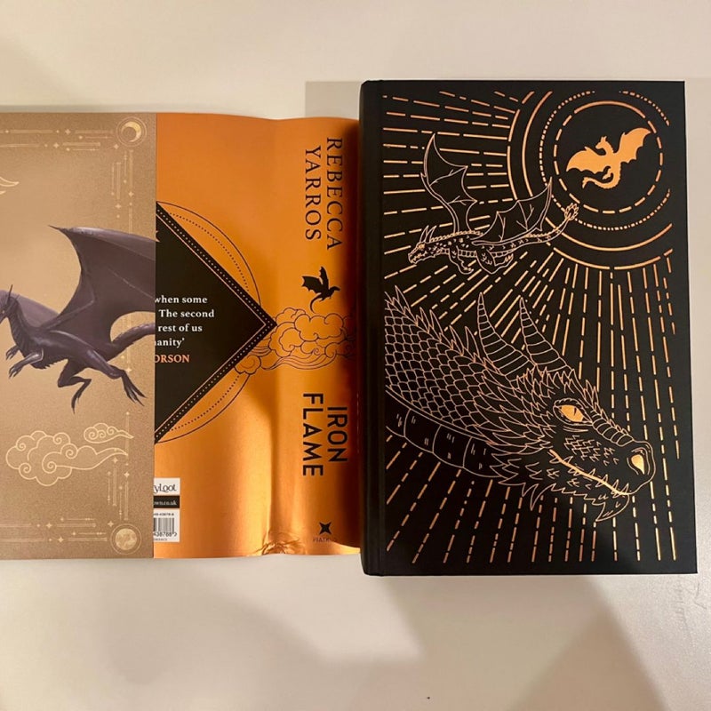 Fairyloot Exclusive Editions: Fourth Wing + Iron Flame & Basgiath Cap