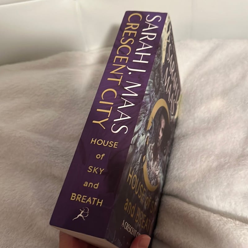 House of Sky and Breath by Sarah J. Maas, Paperback Pangobooks