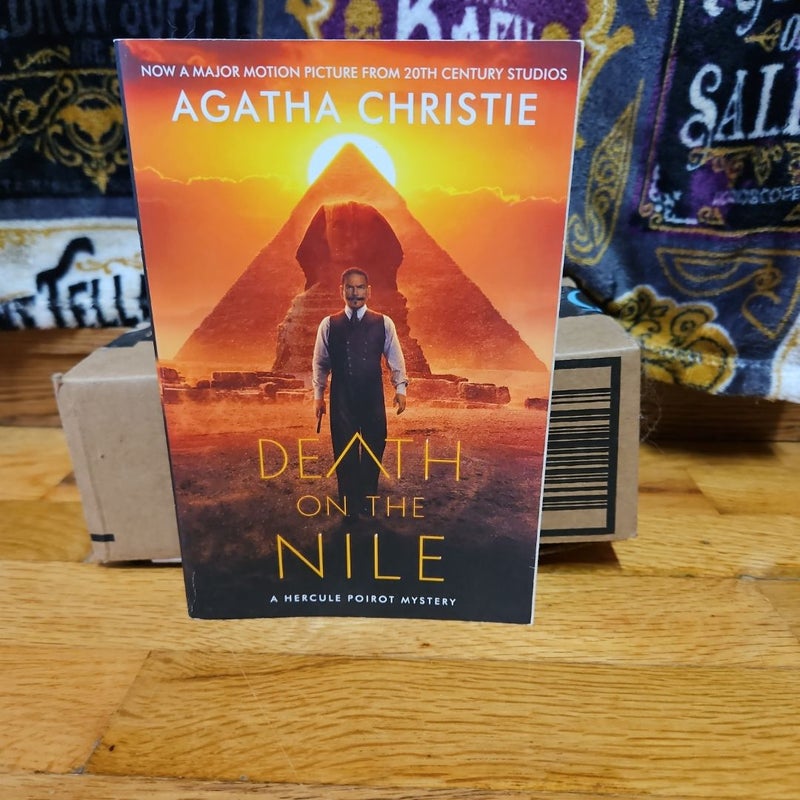 Death on the Nile [Movie Tie-In 2022]