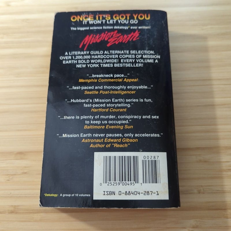 Death Quest - First Edition Paperback 