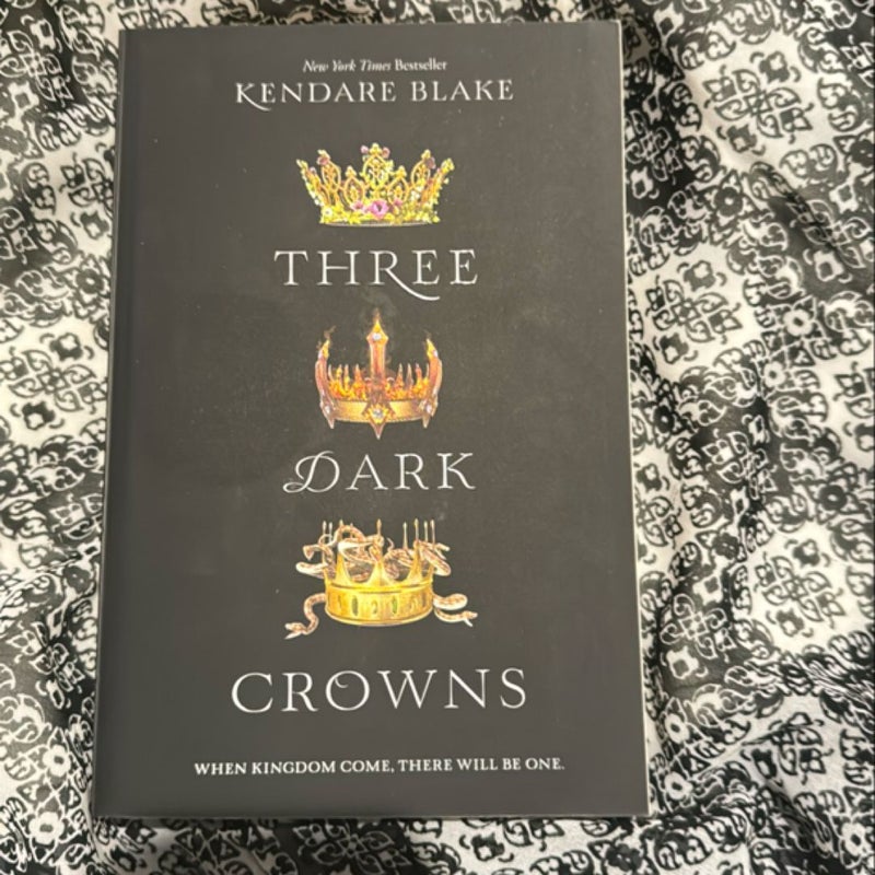 Three Dark Crowns