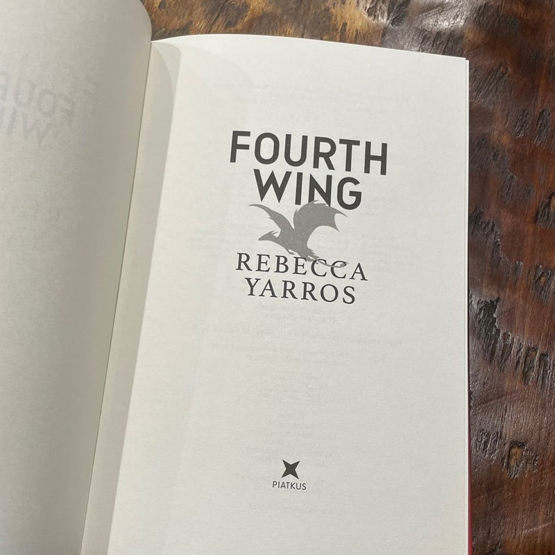 Fourth Wing Holiday Waterstones Exclusive UK edition! 