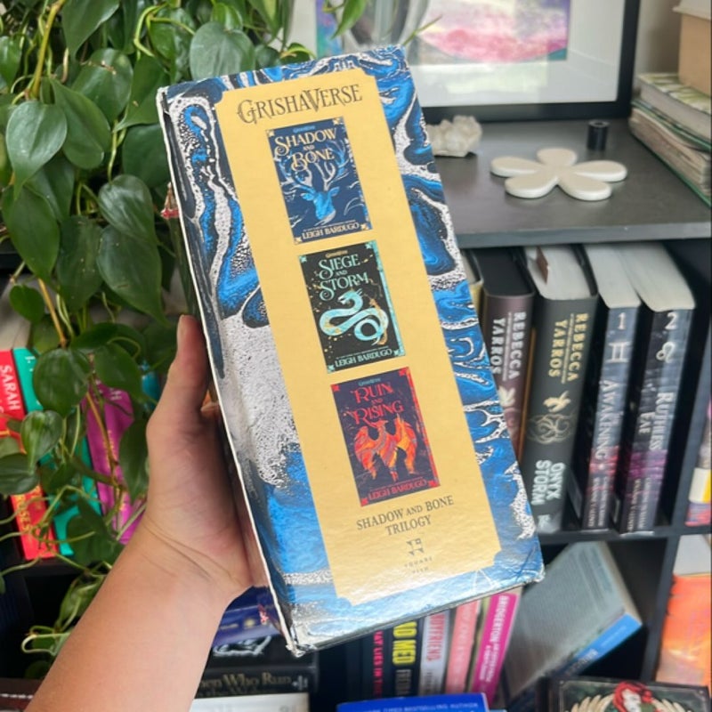 The Shadow and Bone Trilogy Boxed Set