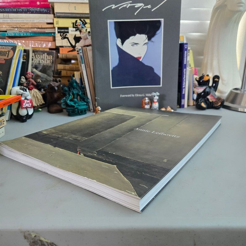 Annie Leibovitz Signed Book