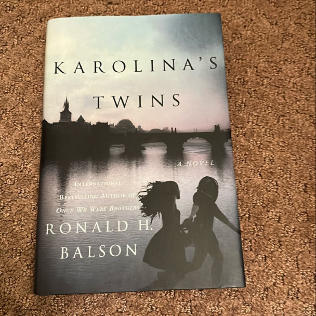 Karolina's Twins