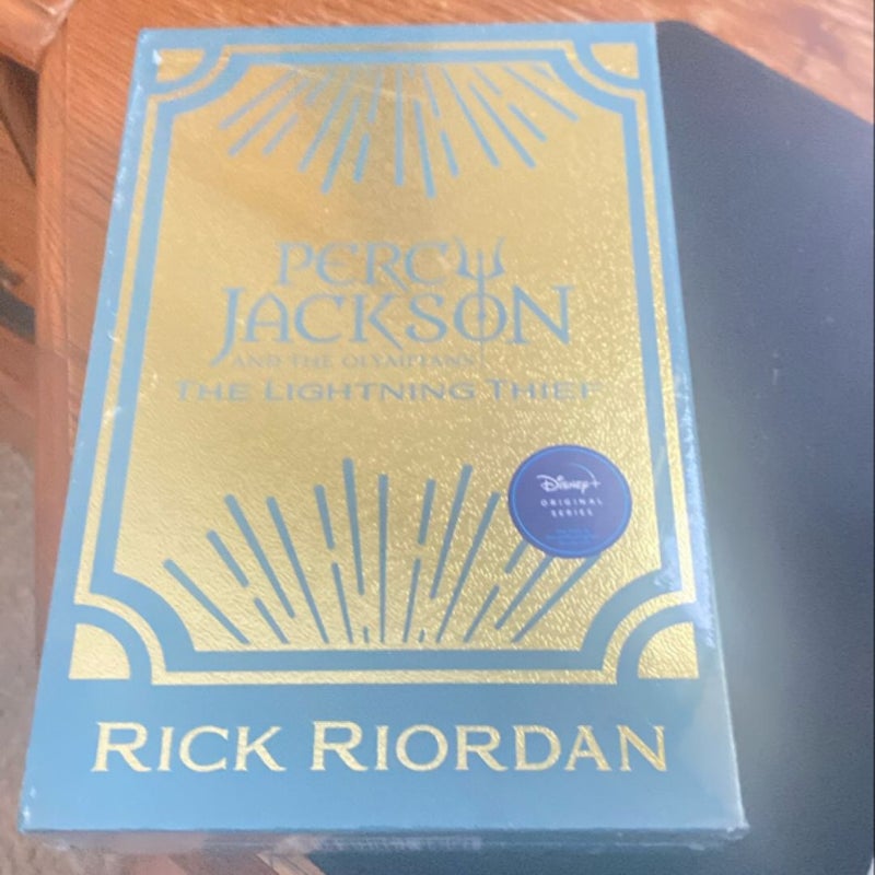 Percy Jackson and the Olympians the Lightning Thief Deluxe Collector's Edition