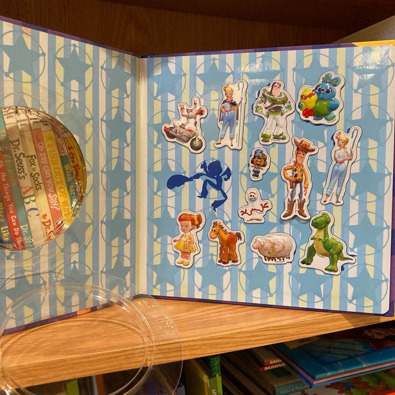 Disney Pixar Toy Story 4 Bubble Magnet