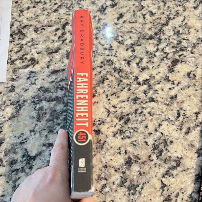 Fahrenheit 451