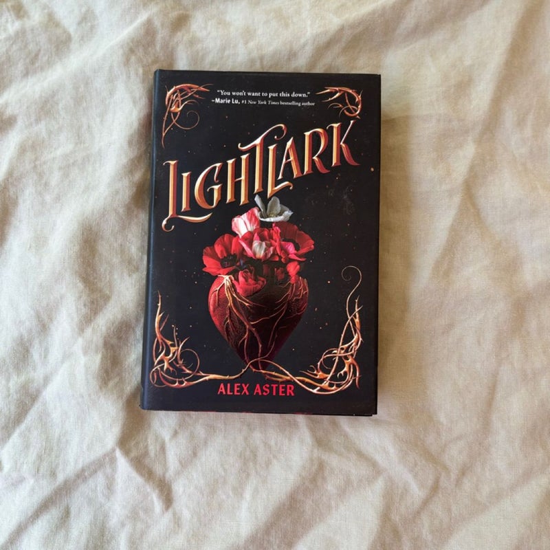 Lightlark (Barnes & Noble Exclusive Edition)