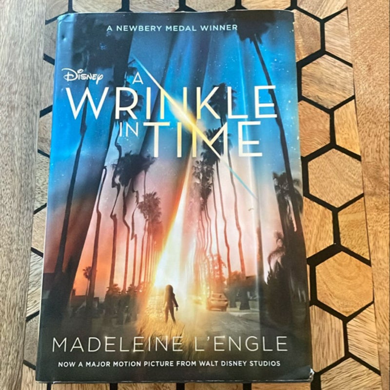 A Wrinkle in Time Movie Tie-In Edition