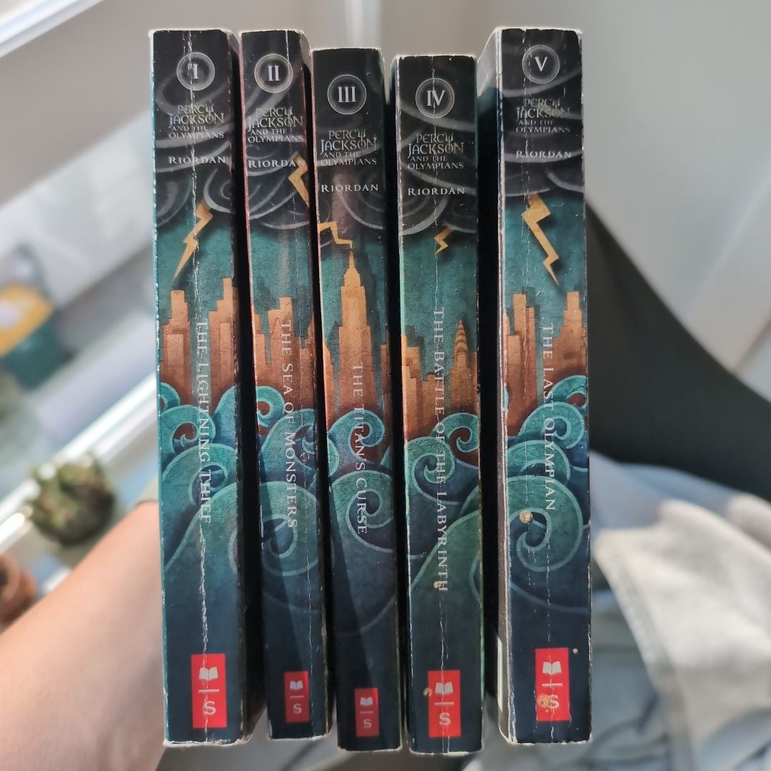 Percy Jackson and the Olympians 5 Book Paperback Boxed Set (w/poster)