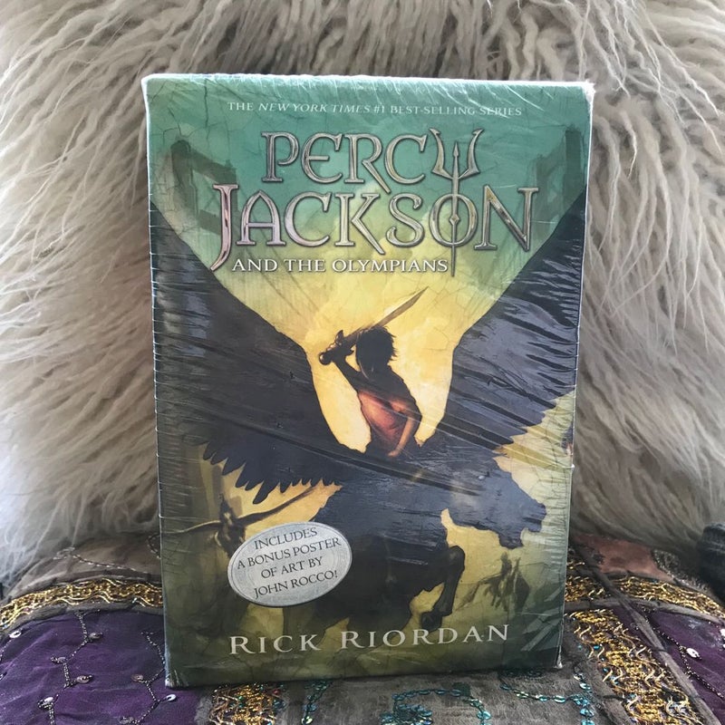 Percy Jackson and the Olympians 5-Book Paperback Boxed Set (new Covers W/poster)
