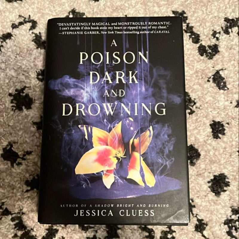 A Poison Dark and Drowning (Kingdom on Fire, Book Two)