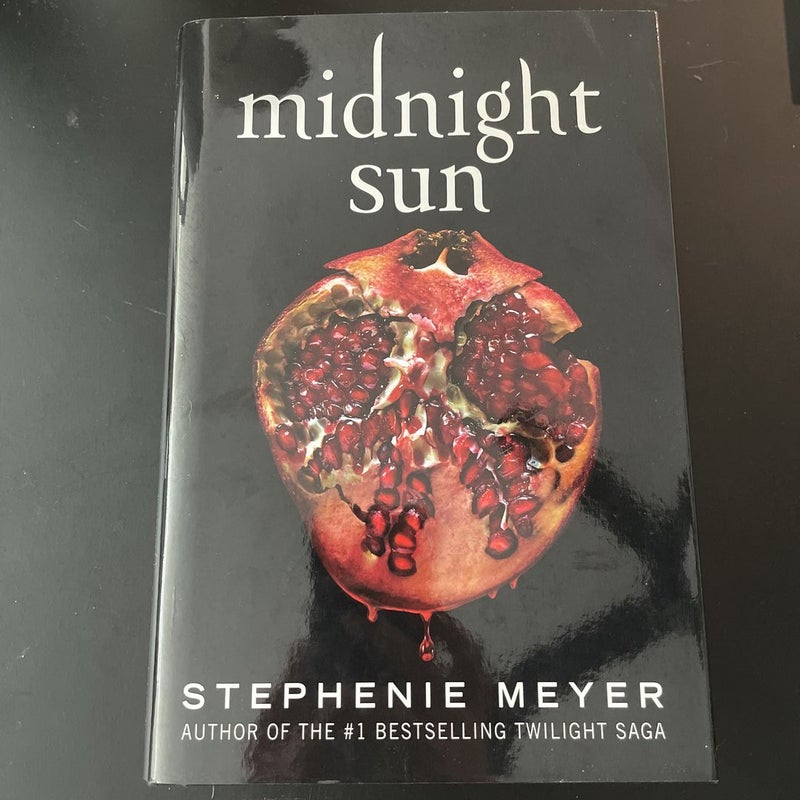 Midnight Sun (Twilight Series Book 5) a book by Stephenie Meyer