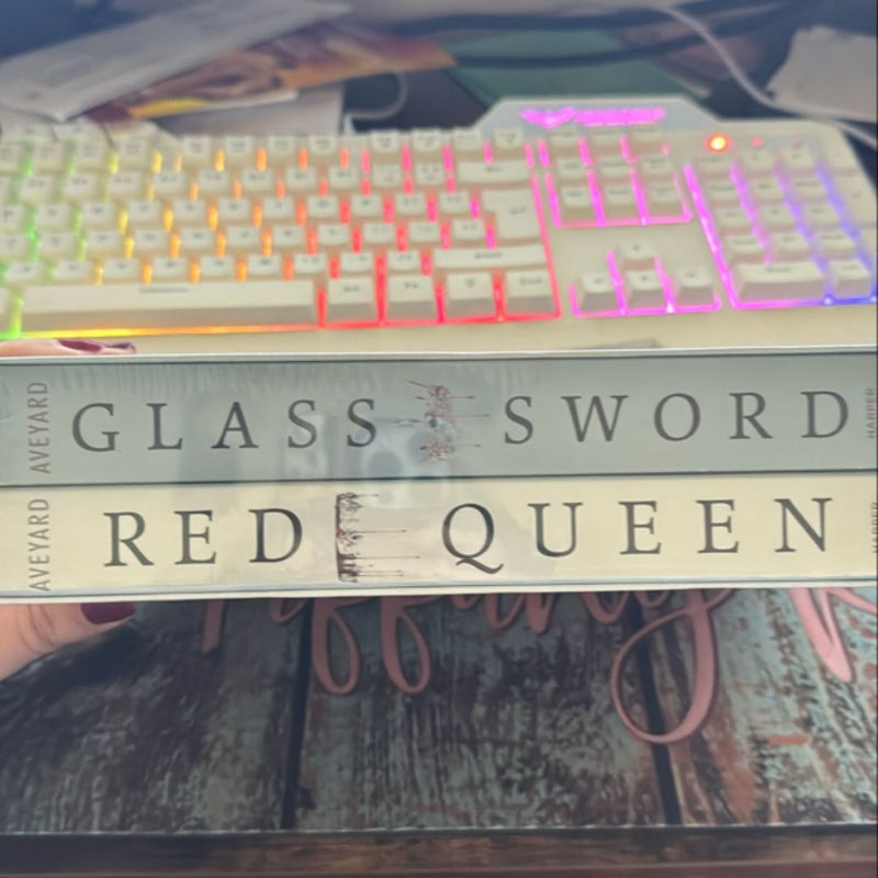 Red Queen 2-Book Paperback Box Set