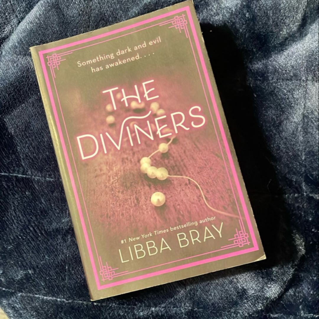 Bookish Box 4 Book Set Libba Bray The Diviners Luxe Edition by