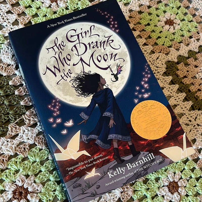 The Girl Who Drank the Moon (Winner of the 2017 Newbery Medal)