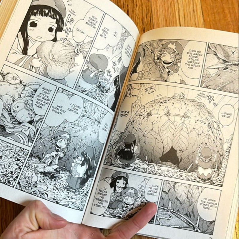 Hakumei and Mikochi: Tiny Little Life in the Woods, Vol. 1