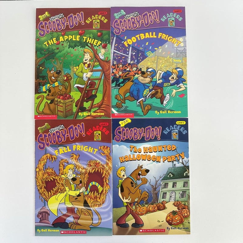 Scooby-Doo Book Bundle, 4 Books, Readers