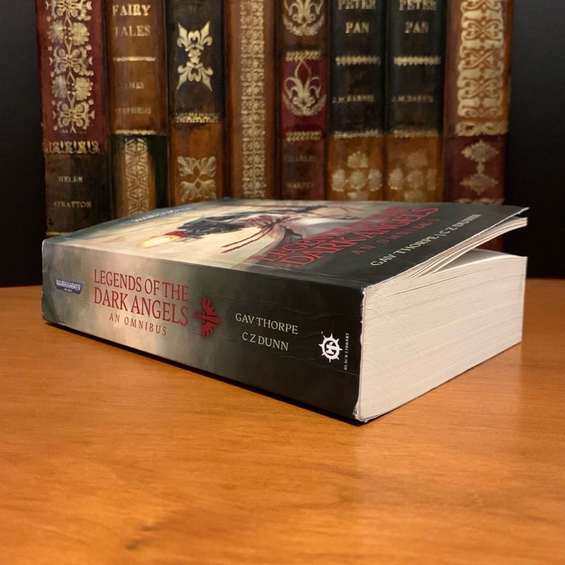 Warhammer 40k: Legends of the Dark Angels: a Space Marine Omnibus: Angels of Darkness, The Purging of Kadillus, Azrael, The Eye of Ezekiel, Dark Vengeance, and three short stories