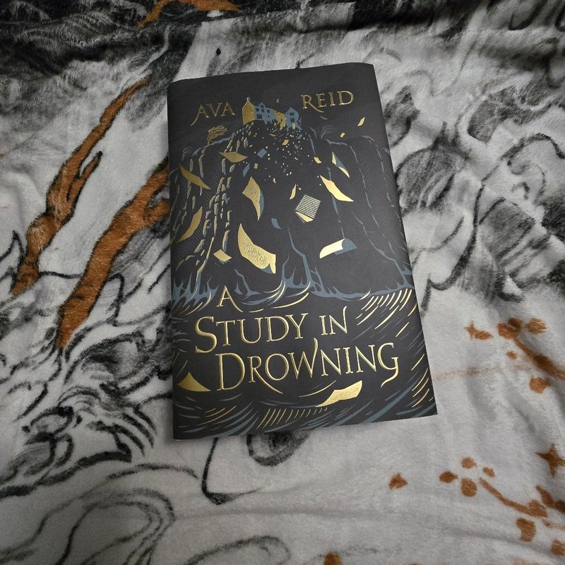 A Study in Drowning (Illumicrate Edition)