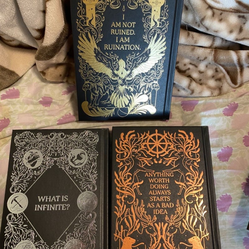 Owlcrate Exclusice Shadow and Bone Set 