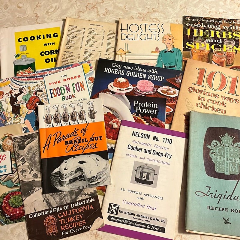 Vintage bundle of 13 recipe booklets 