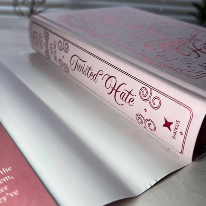 Twisted Hate - fairyloot