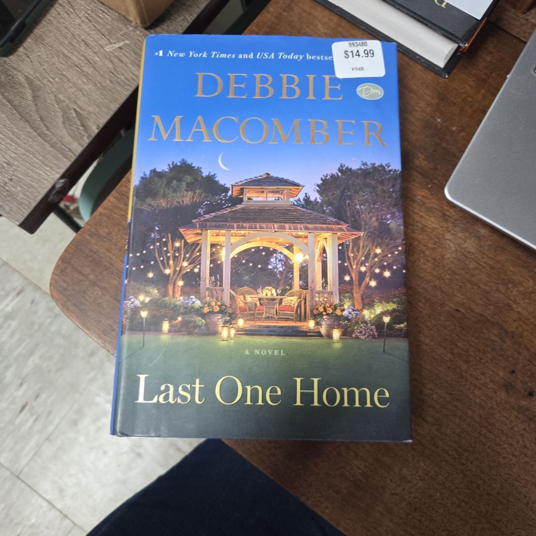 Last One Home by Debbie Macomber (2015, Trade Paperback 9780804194693