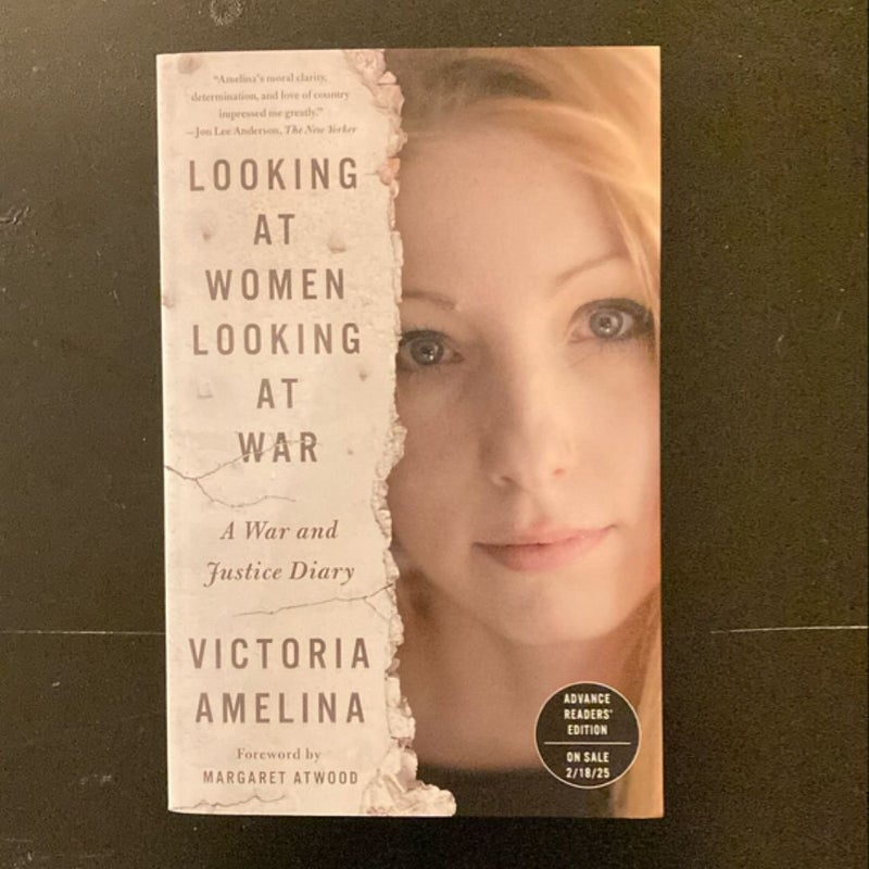 Looking at Women Looking at War