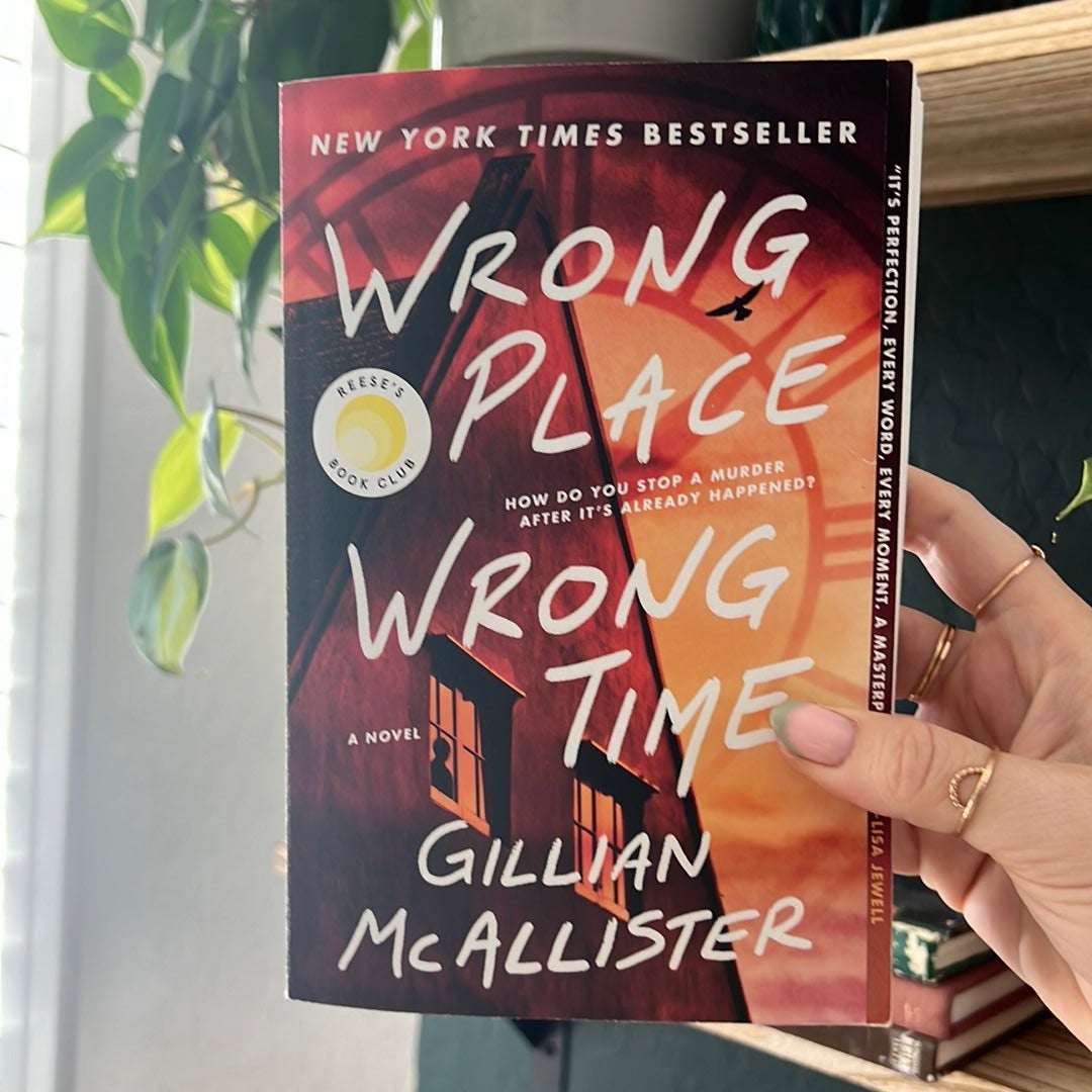 Wrong Place Wrong Time By Gillian Mcallister Paperback Pangobooks 4857