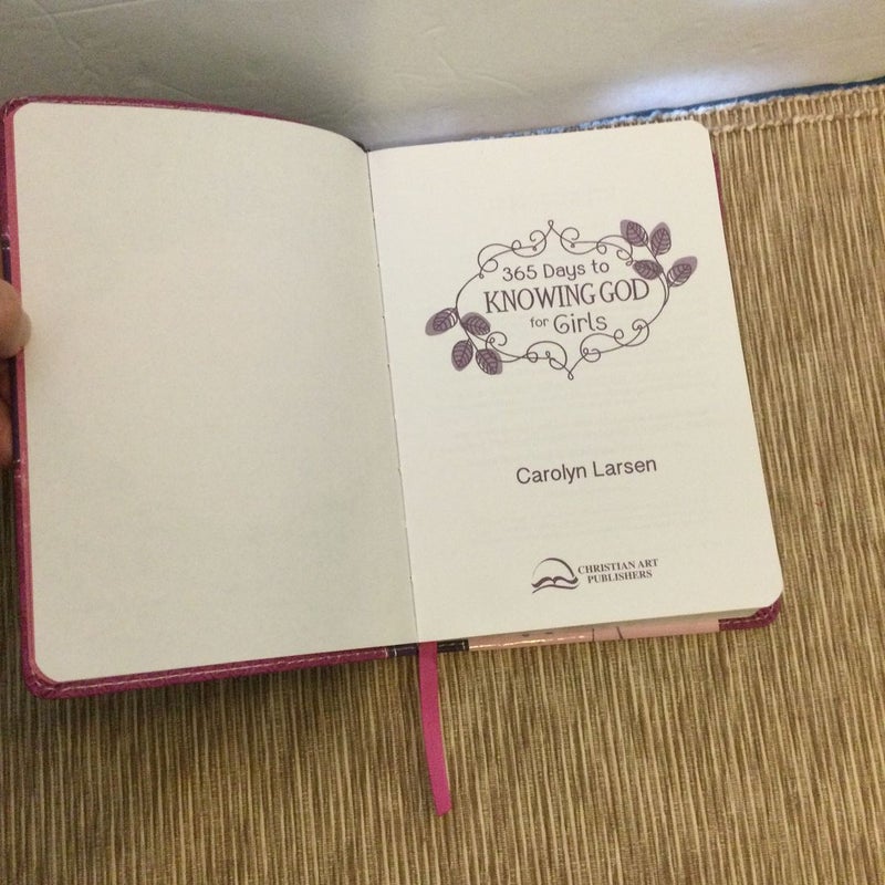 365 Days to Knowing God for Girls