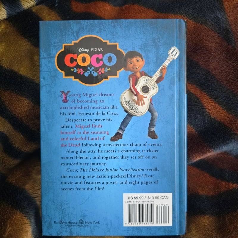 Coco: the Deluxe Junior Novelization (Disney/Pixar Coco)