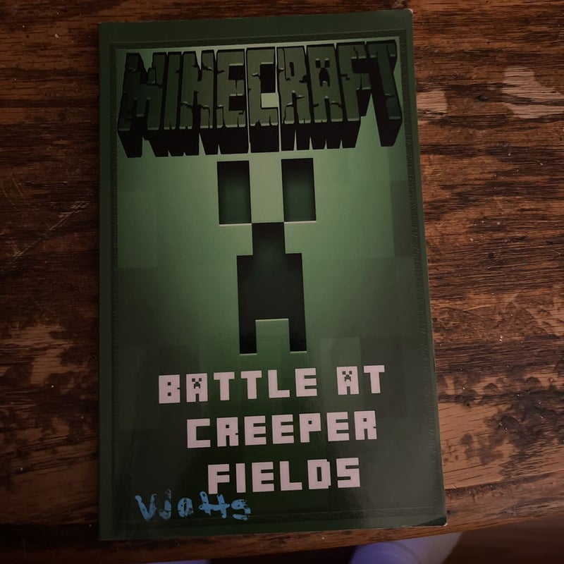 Minecraft: Battle at Creeper Fields - a Minecraft Novel