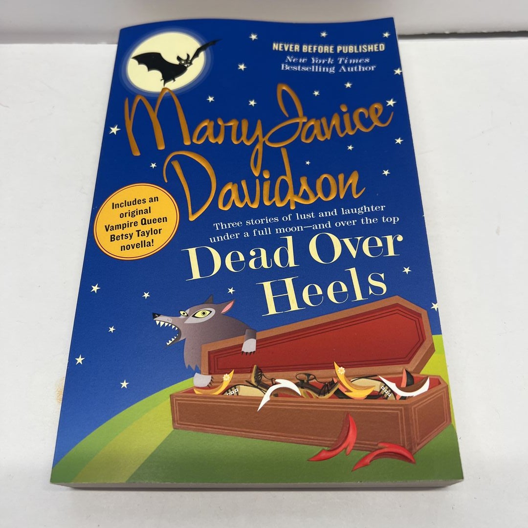 Dead over Heels by MaryJanice Davidson, Paperback | Pangobooks