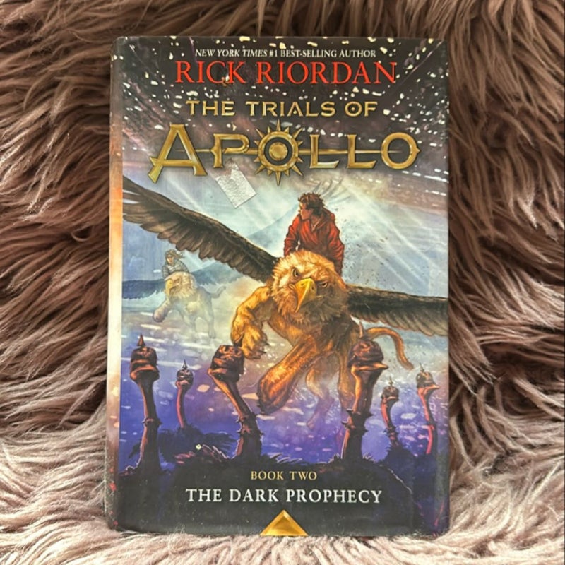 Trials of Apollo, the Book Two the Dark Prophecy (Trials of Apollo, the Book Two)