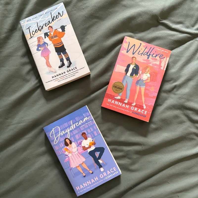 Icebreaker, Wildfire, Daydream bundle / Maple hills series 