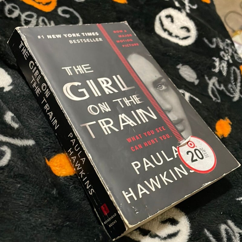 The Girl on the Train (Movie Tie-In)